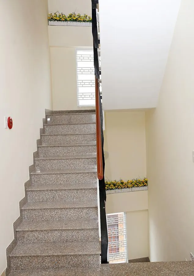 H Hotel Quoc Khanh Da Nang 2*,